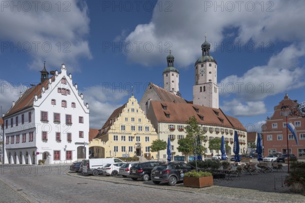 Historic houses on the market square, on the left the town hall, Gasthof zur Krone, town
