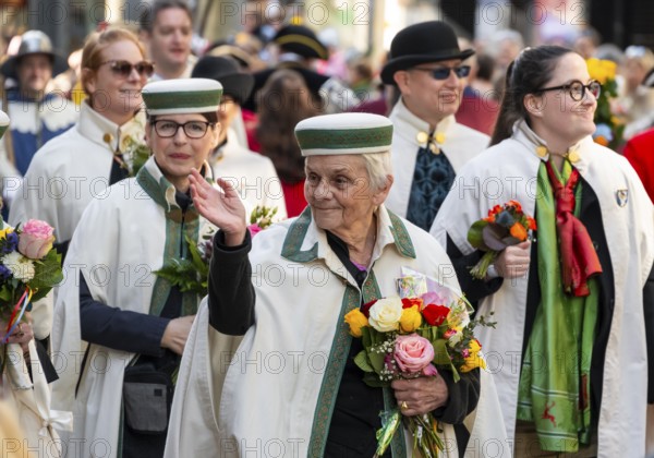 Parade of historically costumed guildsmen, Sechseläuten or Sächsilüüte, Zurich Spring Festival,