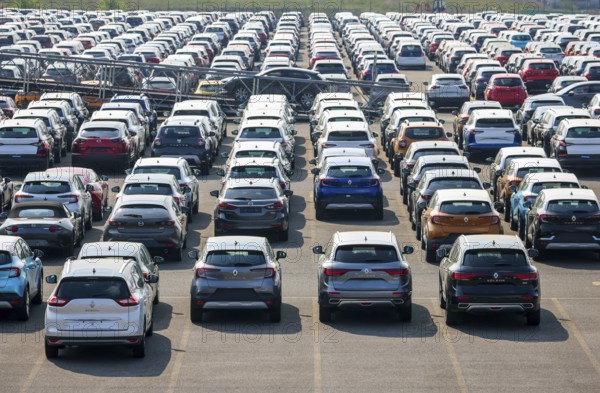 Duisburg, North Rhine-Westphalia, Germany, new cars, transhipment centre, car terminal in Duisburg