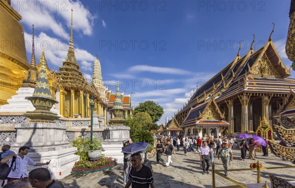 Wat Phra Kaeo, Temple of the Emerald Buddha. Bangkok, Thailand, Asia