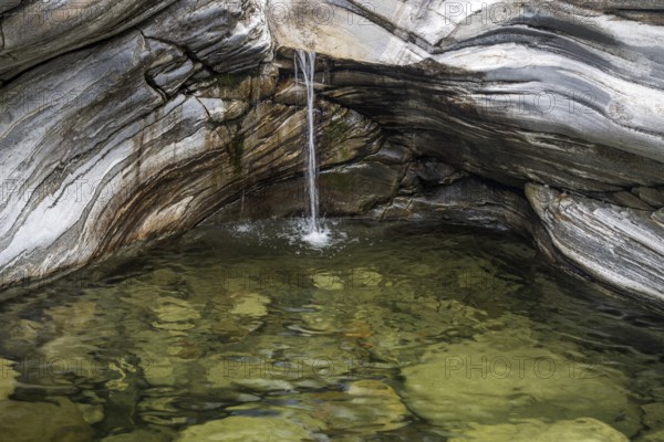 Rocks, rock structures, Verzasca River, near Lavertezzo, Verzasca Valley, Valle Verzasca, Canton