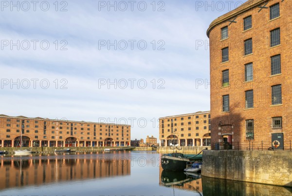 Tate Liverpool art gallery, Royal Albert Dock, Pier Head, Liverpool, England, UK