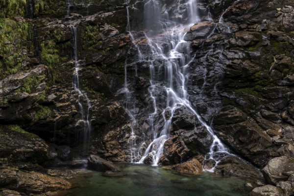 Froda Waterfall, Cascata La Froda, Sonogno, Verzasca Valley, Valle Verzasca, Canton Ticino,