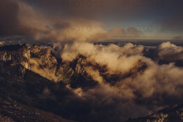 Sunrise hike on the Hochplatte near Halblech in the Ammergau Alps, Ammergebirge in the Allgäu,