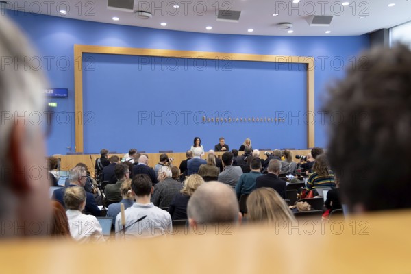 Annalena Bärbock (Foreign Minister), Dr Robert Habeck (Federal Minister of Economics) and Corinna