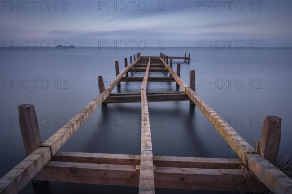 View of a partially dismantled jetty on the Steinhuder Meer, long exposure, Wilhelmstein, Hagenburg
