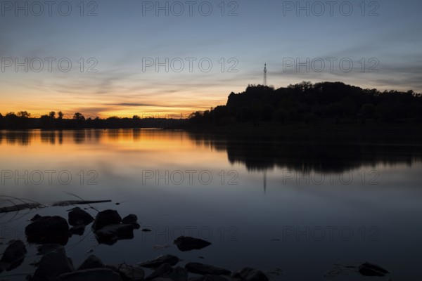 Sunset on the Elbe with Göhrischfelsen, Diesbar-Seußlitz, Saxon Elbland, Saxony, Germany, Europe