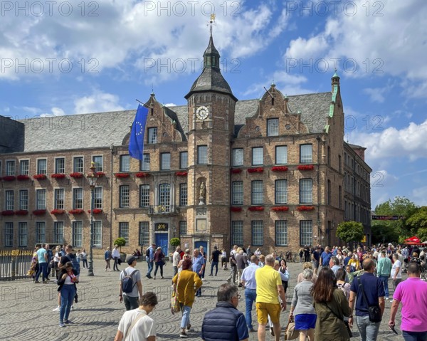 Düsseldorf, North Rhine-Westphalia, Germany, City Hall, Old Town on Sunday, many people visit the