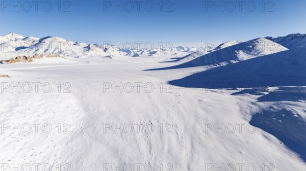 Winter landscape of the Pamir Plateau, Jarty Gumbez, Gorno-Badakhshan Province, Tajikistan, Central