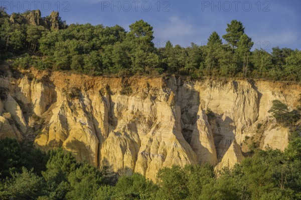 Ochre rock Colorado de Rustrel Rustrel, Département Vaucluse, France, Europe