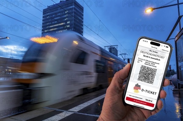 Symbolic image of Deutschlandticket, new from 2025 for 58 euros per month, ticket on mobile phone
