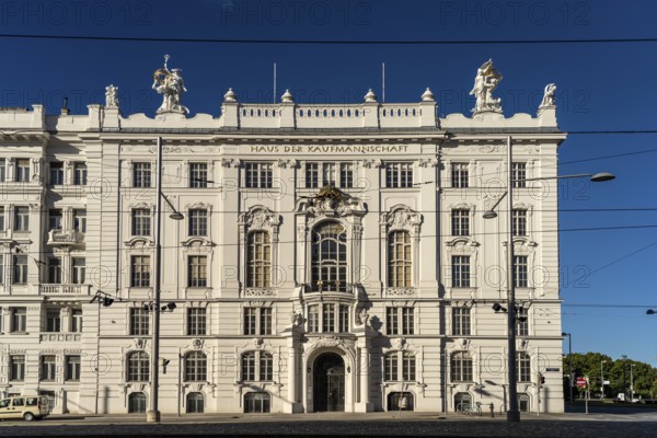 House of the Viennese Merchants at Schwarzenbergplatz, Vienna, Austria, Europe