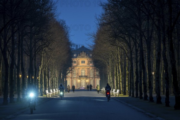 The light benches by artist Stefan Sous in the Hofgarten, entitled UV-A UV-B, 14 completely