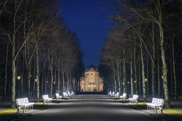 The light benches by artist Stefan Sous in the Hofgarten, entitled UV-A UV-B, 14 completely