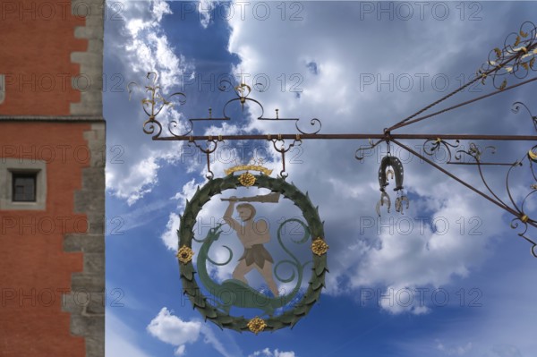 Nose sign from the brewery pub Zum wilden Mann, Dinkelsbühl, Bavaria, Germany, Europe
