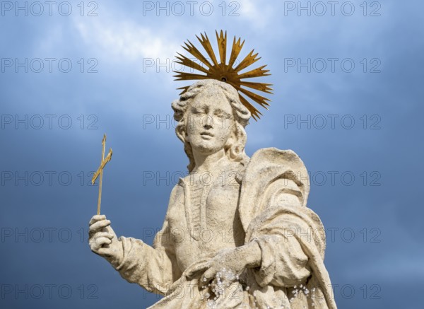 Renaissance fountain with a Baroque statue of St. Margaret, Sv. Markéta, Zachariáše z Hradce