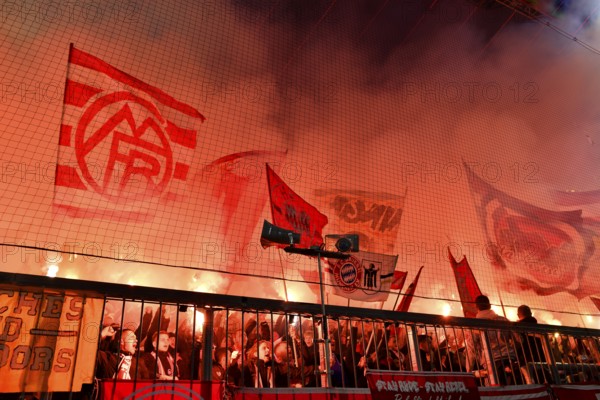 Bengalos, pyrotechnics, pyro, fireworks, fan block, fans, fan curve, flags, flags, atmosphere,