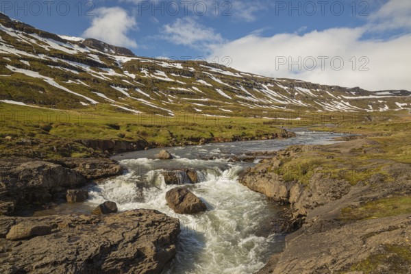 Rapids of the river Fossa i Pjorsardal, close to the Haifoss waterfall. E Iceland