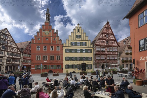 Medieval inns, on the left the former Ratstrinkstube, Gasthaus Zur Glocke and Deutsches Haus, in