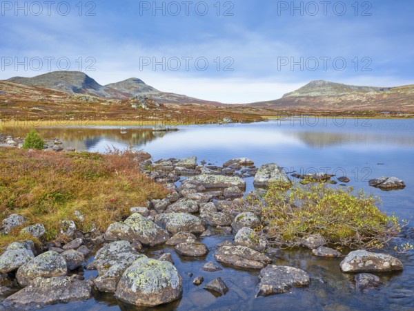 Autumn at Muvatnet, Rondane National Park, Venabygdsfjell, Rondafjell, Enden, Ringebu, Innlandet,