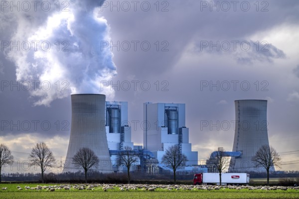 RWE Power lignite-fired power plant Neurath, near Grevenbroich, power plant units F and G, cooling