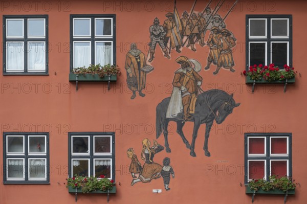 Wall painting on a residential building, showing the Kinderzeche, commemorating the peaceful