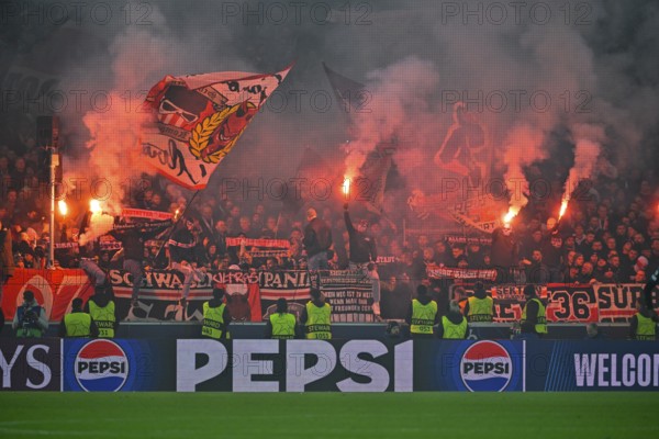 Bengalos, pyrotechnics, pyro, fireworks, Cannstatter Kurve, fan block, atmospheric, threatening,
