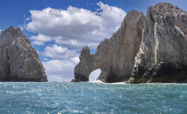 Los Cabos, Mexico, boat trip around scenic Arch of Cabo San Lucas, Playa Amantes, Playa del