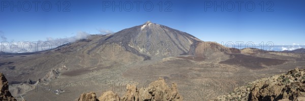Panorama from the summit of Alto de Guajara, 2715m, over the Teide National Park, Parque Nacional