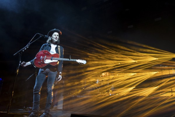 James Bay live on Up All Night Tour at the Columbiahalle in Berlin on 19.01.2025