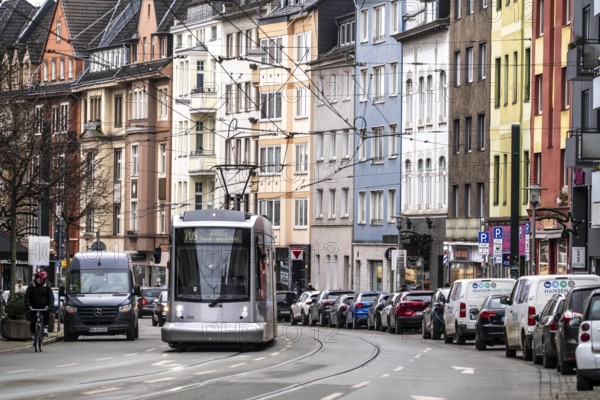 Older residential buildings, rental flat, in the city centre, Düsseldorf Flingern-Nord,
