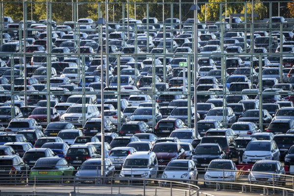 Full car park P2, at Cologne-Bonn Airport, North Rhine-Westphalia, Germany, Europe