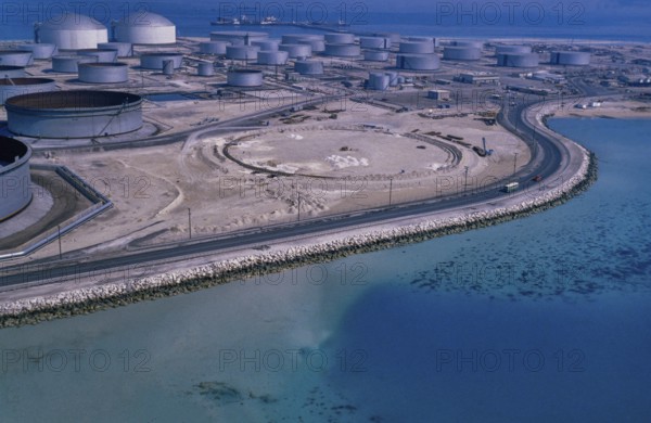 Oil industry in the Ras Tanura area, Saudi Arabia, storage tanks 1979, Asia