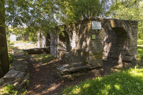 Kahnhebehaus on the Freiberger Mulde in Halsbrücke, Saxony, Germany, Europe