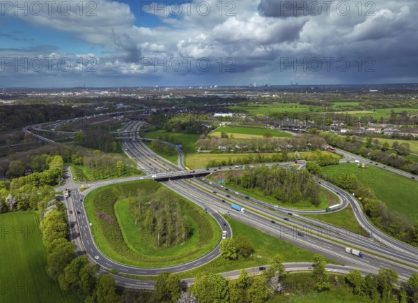 Duisburg, North Rhine-Westphalia, Germany, Ruhr area landscape at the Kaiserberg motorway junction,