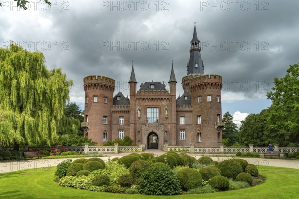 Schloss Moyland moated castle, Bedburg-Hau, Kleve district, North Rhine-Westphalia, Germany, Europe