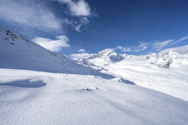 Snow-covered mountain landscape, mountain peak Monte Cevedale and glacier Zufallferner, Ortler