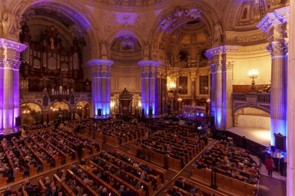Overview in front of Till Brönner's Christmas concert in Berlin Cathedral on 20 December 2024