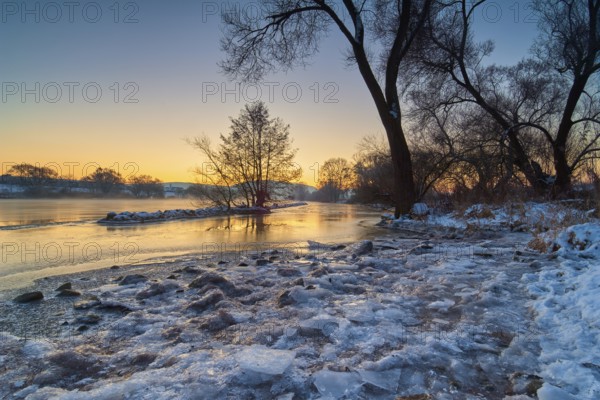 A frozen river in a wintry landscape at sunrise, Wörth am Main, Untermain, Main, Spessart,
