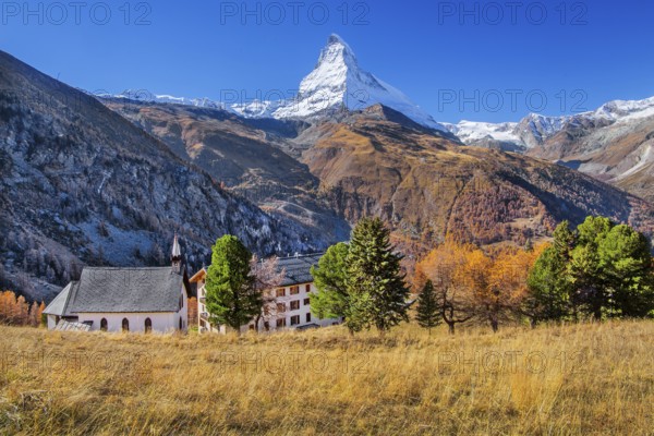 Autumn landscape with chapel on the Riffelalp and Matterhorn 4478m, Zermatt, Mattertal, Valais,