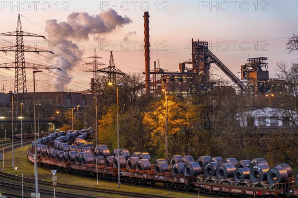 Blast furnace Schwelgern 1 and 2, strip steel coils, on freight wagons, at the ThyssenKrupp Steel