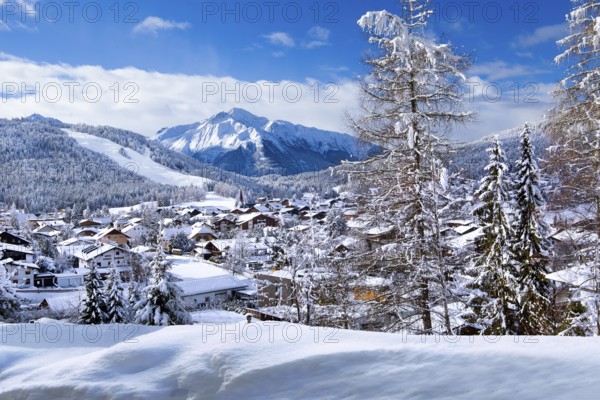 View of the village with Gschwandkopf and Hocheder 2797m in winter, Seefeld, Seefeld Plateau,