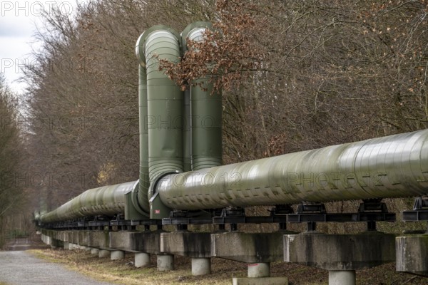 Iqony district heating pipes in Gelsenkirchen, U-shaped expansion bend for length compensation