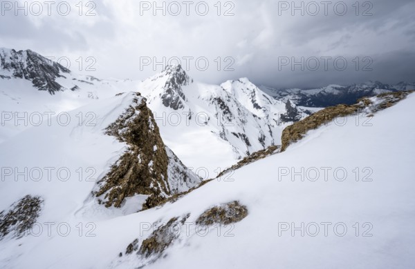 Snow-covered mountain landscape, ascent to the Niesehorn, summit Wildhorn behind, Bernese Alps,