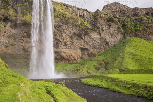 Waterfall Seljalandsfoss, 60 m high, located in southern iceland