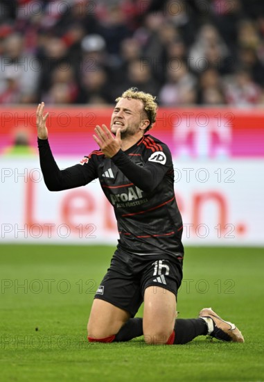 Benedict Hollerbach 1. FC Union Berlin FCU (16) Gesture, gesture, disappointed, angry,