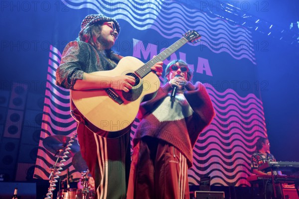 Isabella Streifeneder, singer, right, Mola, rock band, Germany, at the Max-Schmeling-Halle in