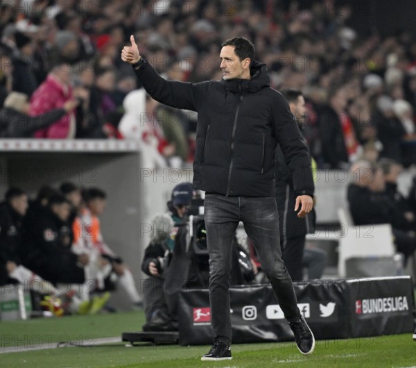 Coach Dino Toppmöller Eintracht Frankfurt SGE Gesture Gesture Thumbs up, MHPArena, MHP Arena