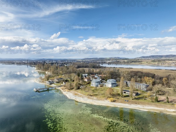 Aerial view of the Mettnau peninsula in western Lake Constance with the spa centre, Mettnaukur,