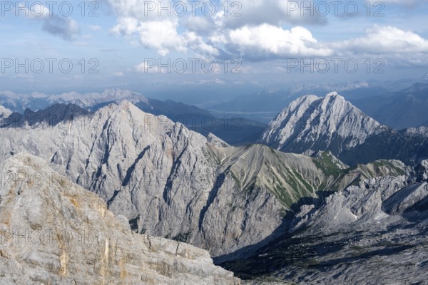 View of mountain peaks of the Hohe Munde, Mieminger Kette, view from the summit of the Zugspitze,